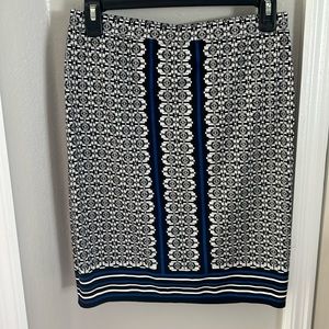 Max Studio Straight Skirt Stretch Women’s XS NWT